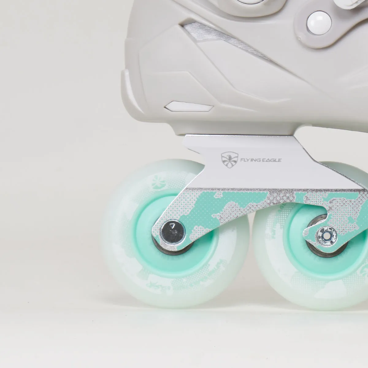 Flying Eagle X3 Shrike Skates - Pearl - Unisex