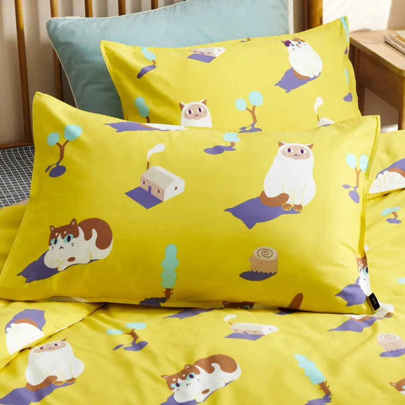 Kitty Village Bedding Set