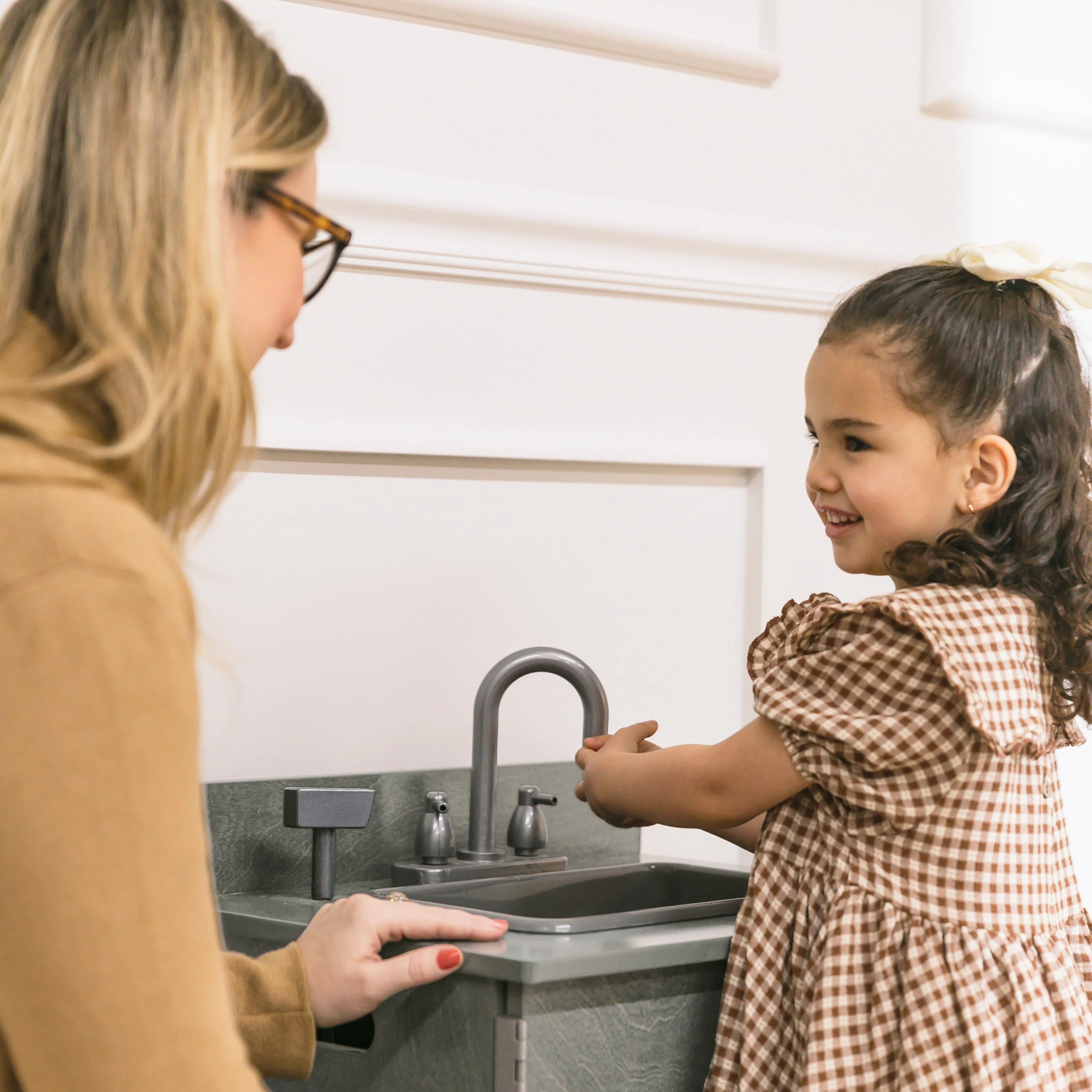 Play Kitchen Sink